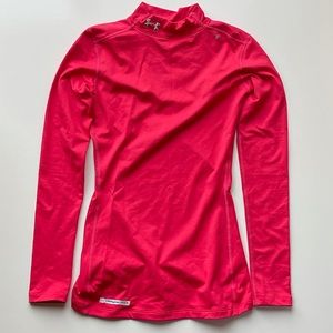 Under armour women’s long sleeve active shirt size XS @L